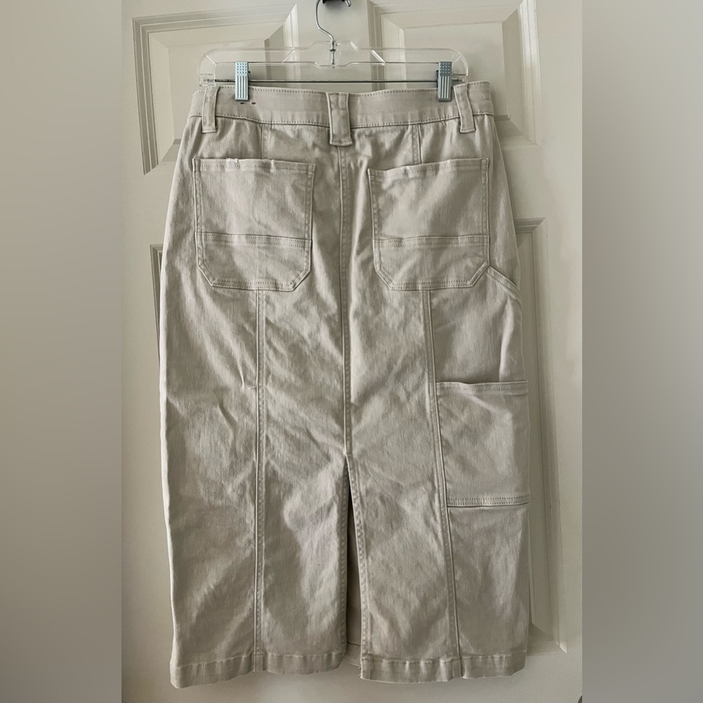 Wit & Wisdom 'Ab'Solution High Rise Utility Skirt-cream multiple pockets size 10 - Picture 6 of 8